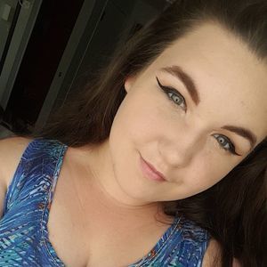 Meet your Posher, Destinee